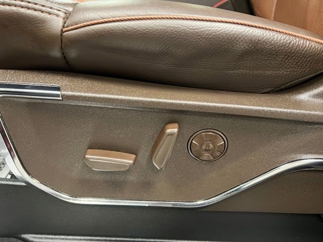 Used 2025 Ford F350 King Ranch AWD/4WD image 26