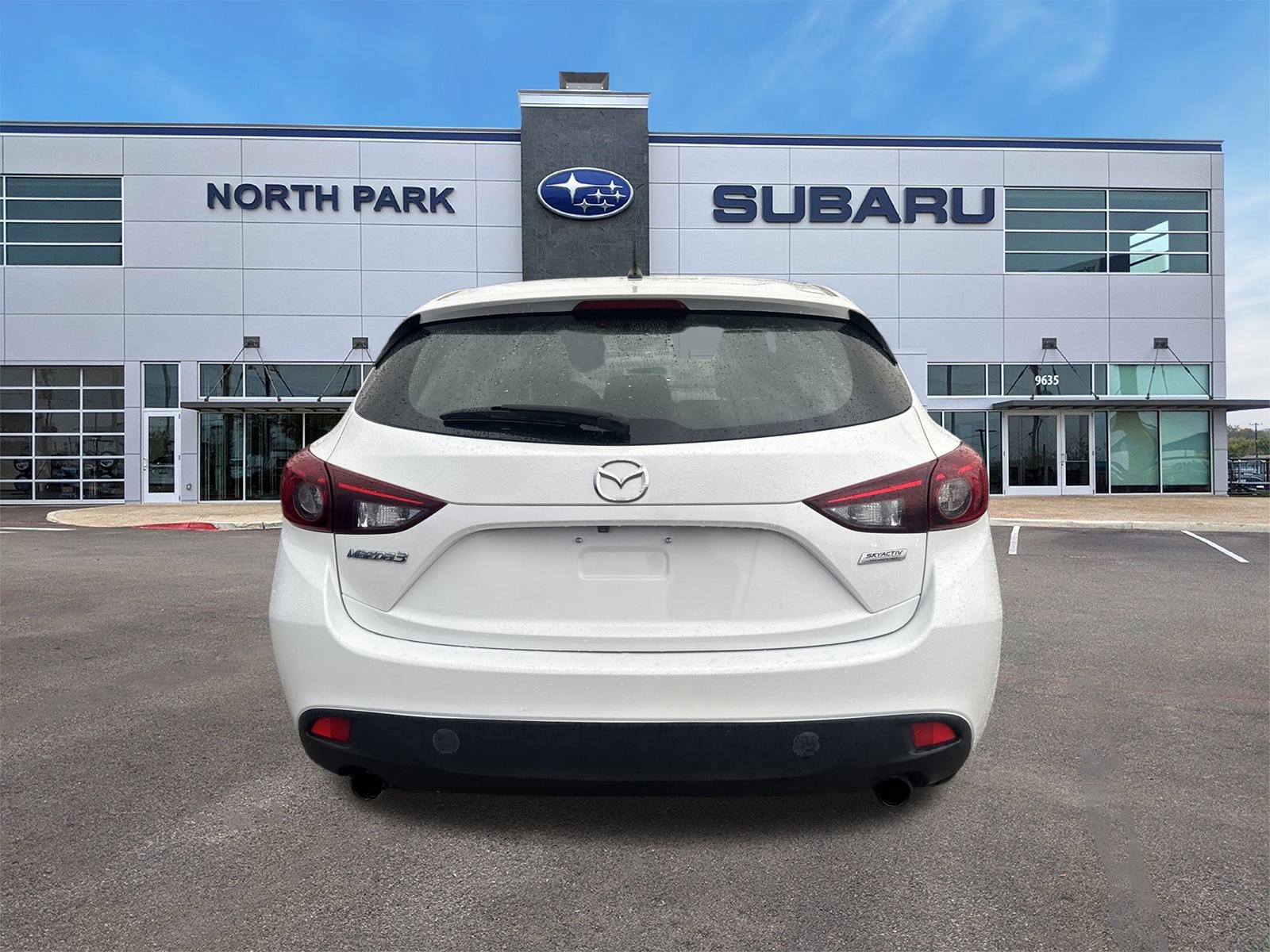 Used 2016 MAZDA MAZDA3 i Touring image 4