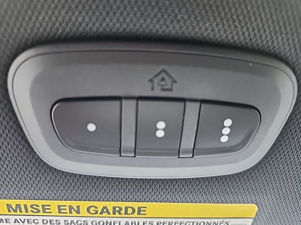 New 2026 Chrysler Pacifica Select image 33