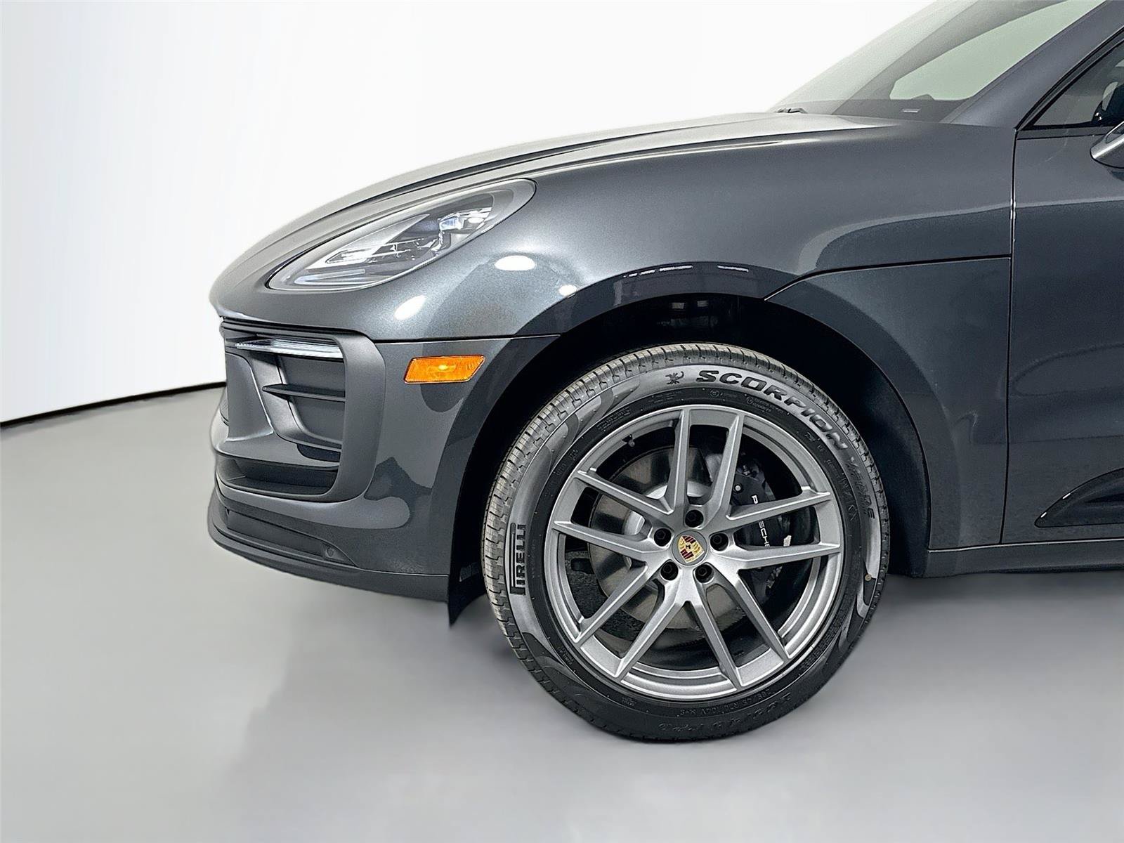 Certified 2026 Porsche Macan Turbo AWD/4WD image 11