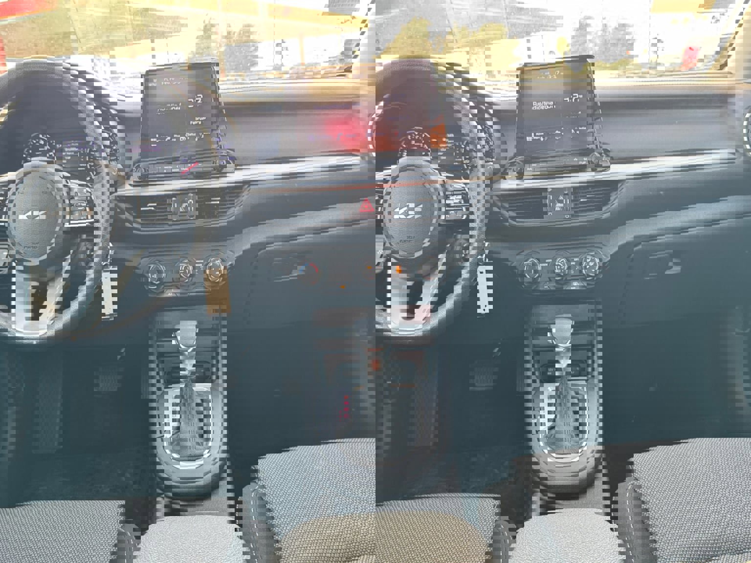 Used 2024 Kia Forte LXS image 15