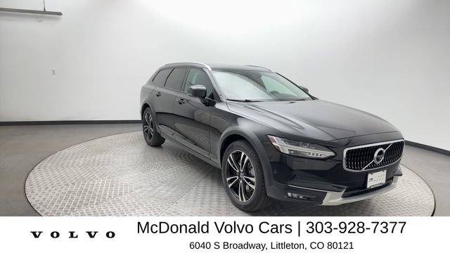 Used 2018 Volvo V90 T5 Cross Country w/ Convenience Package AWD/4WD image 8