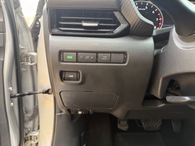 Used 2022 Nissan Sentra SV image 18