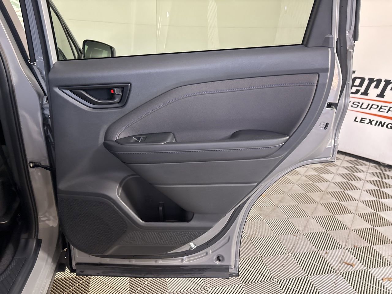 Used 2025 Subaru Forester Premium w/ Convenience Package #1 image 25