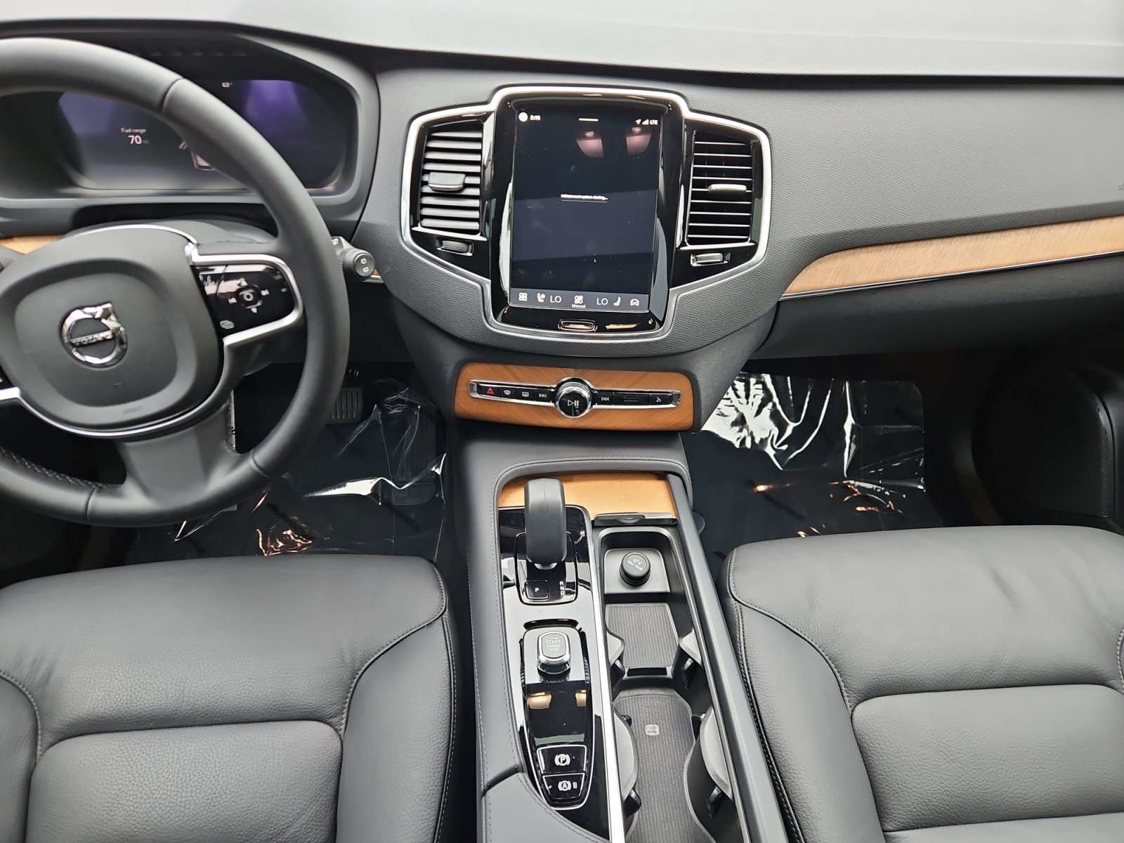 Used 2025 Volvo XC90 B6 Plus w/ Protection Package Premier AWD/4WD image 11