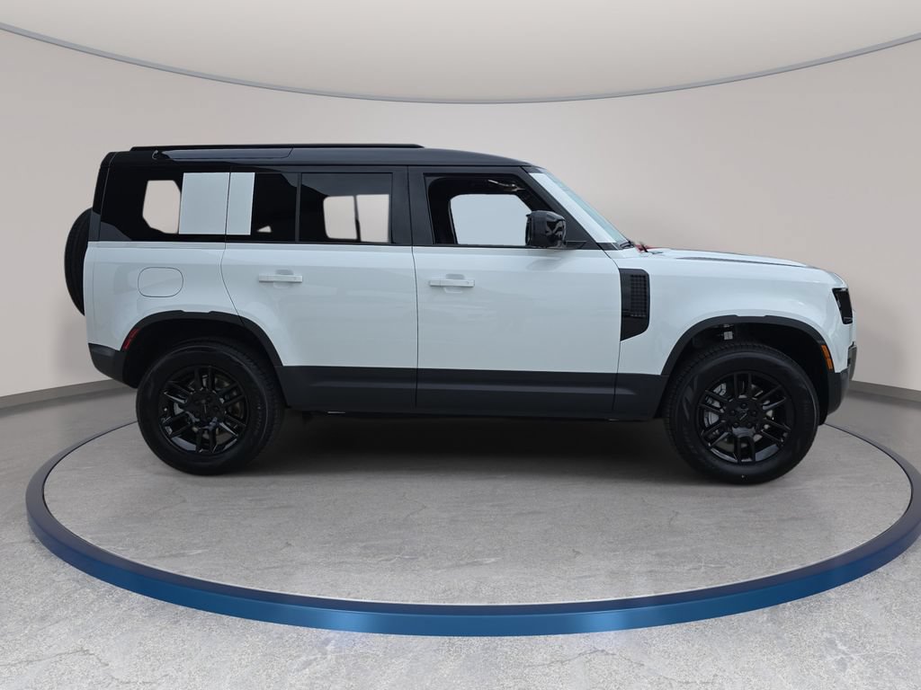 New 2026 Land Rover Defender 110 S AWD/4WD image 4