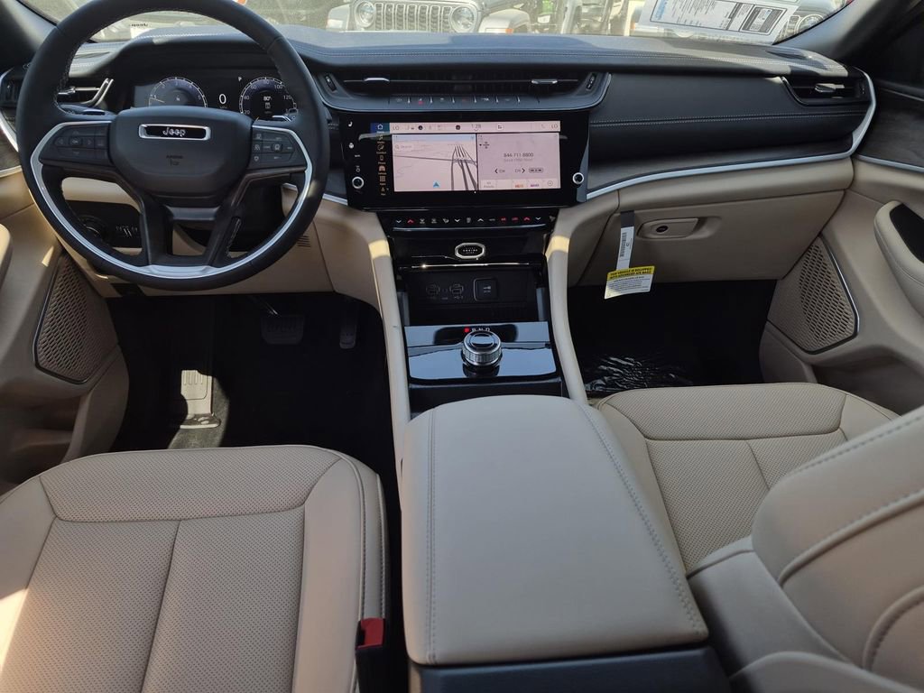 New 2026 Jeep Grand Cherokee Limited RWD image 16