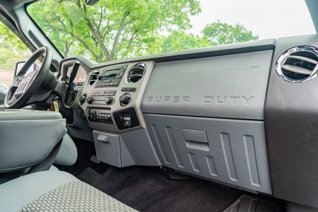 Used 2015 Ford F250 XLT w/ XLT Premium Package AWD/4WD image 44