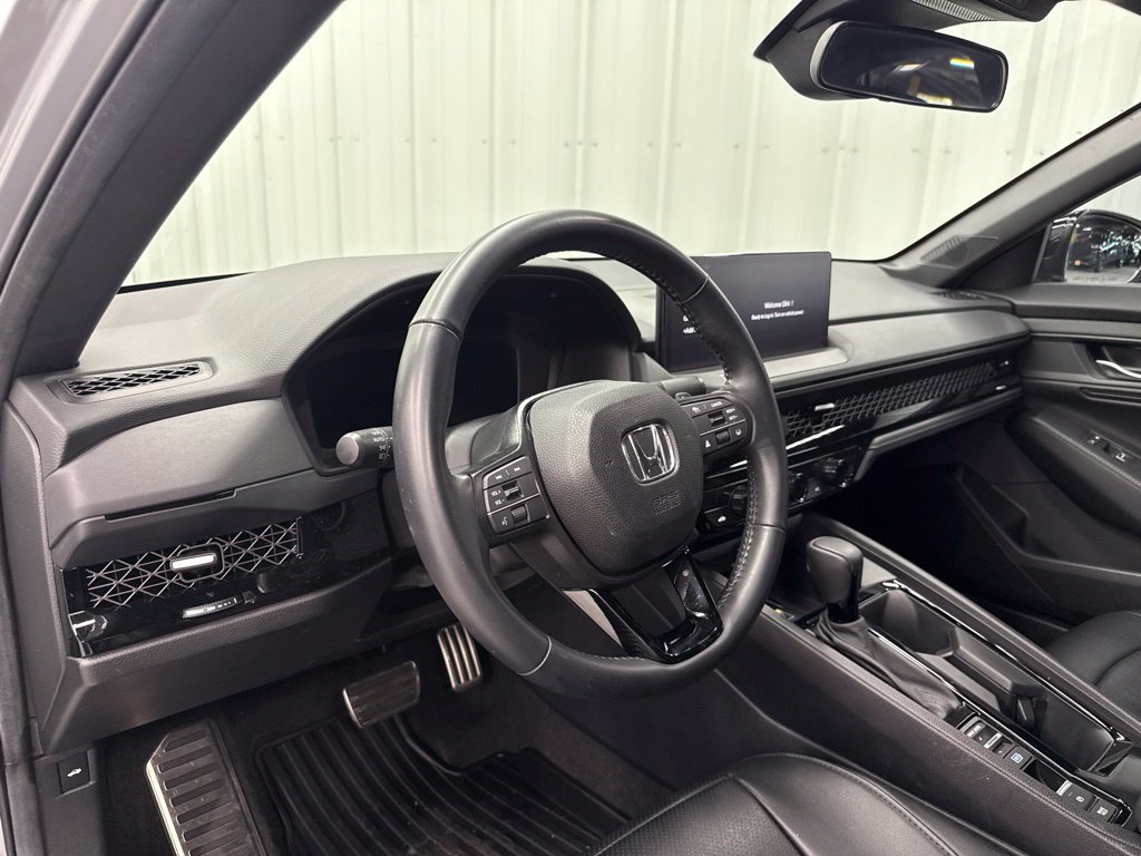 Used 2025 Honda Accord Sport image 17