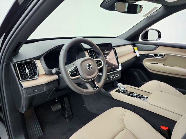 New 2026 Volvo XC90 B6 Plus w/ Protection Package image 20