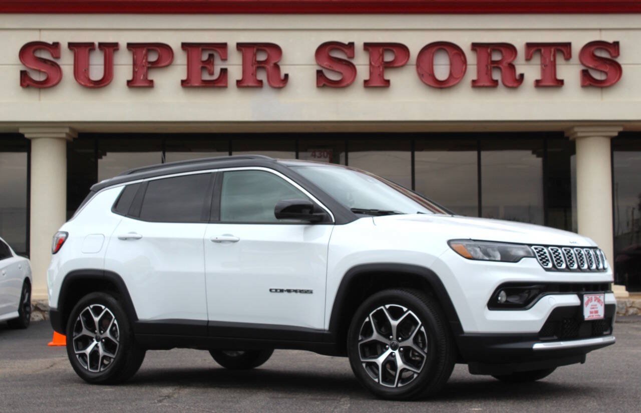 Used 2025 Jeep Compass Limited AWD/4WD image 1
