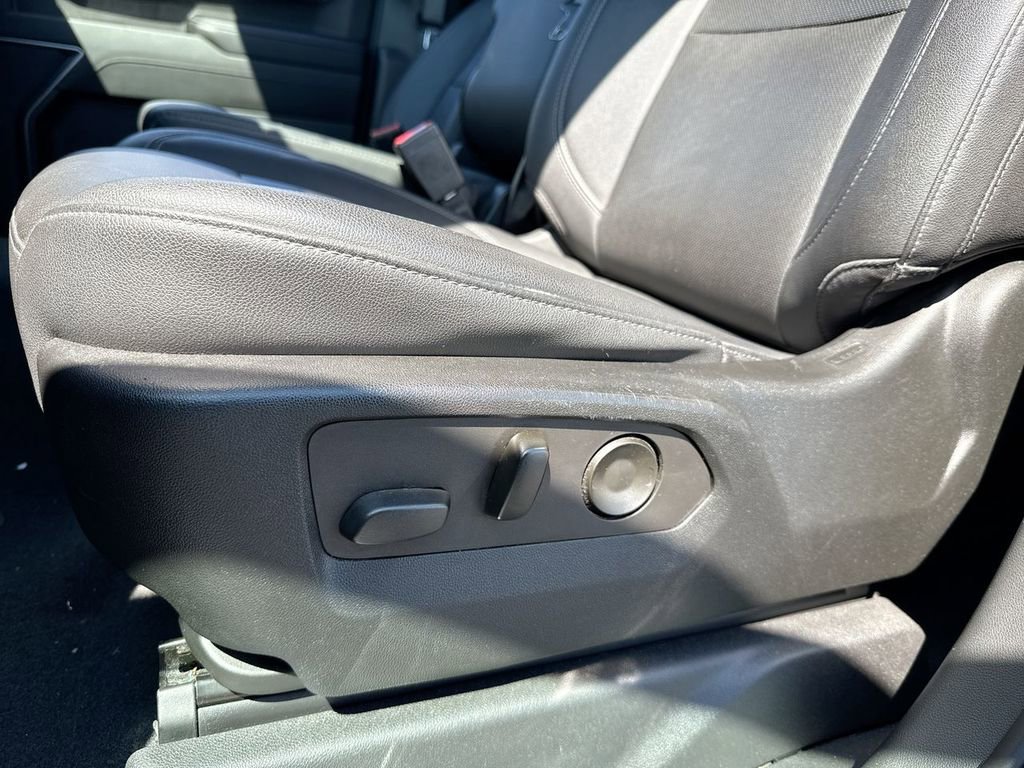 Used 2022 GMC Sierra 1500 SLT w/ Max Trailering Package AWD/4WD image 12