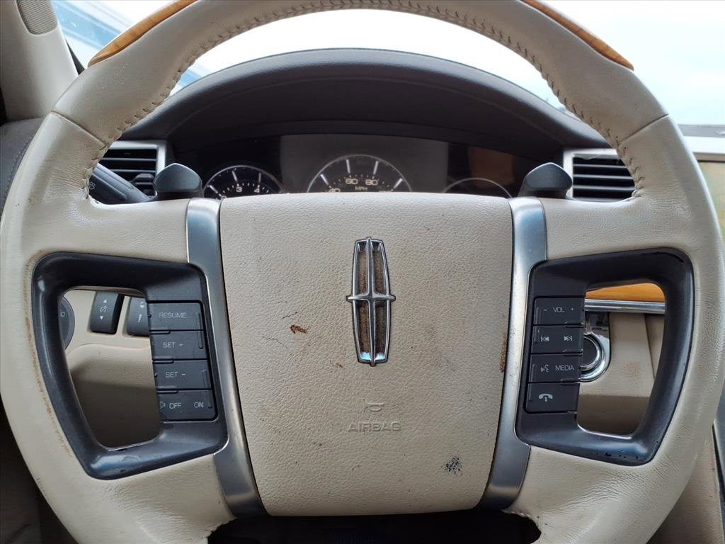 Used 2010 Lincoln MKS image 13