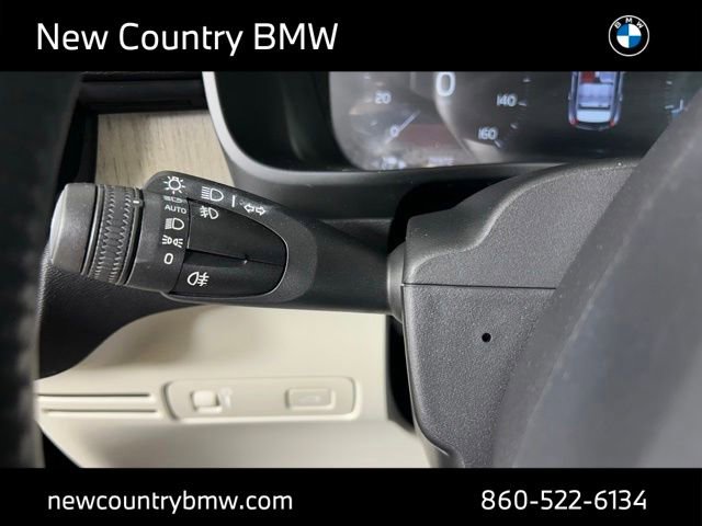 Used 2019 Volvo XC40 T5 Inscription AWD/4WD image 14