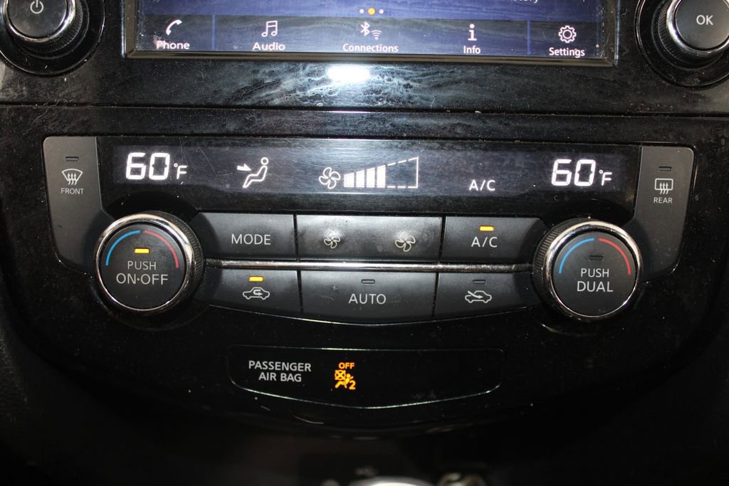 Used 2020 Nissan Rogue SV AWD/4WD image 27