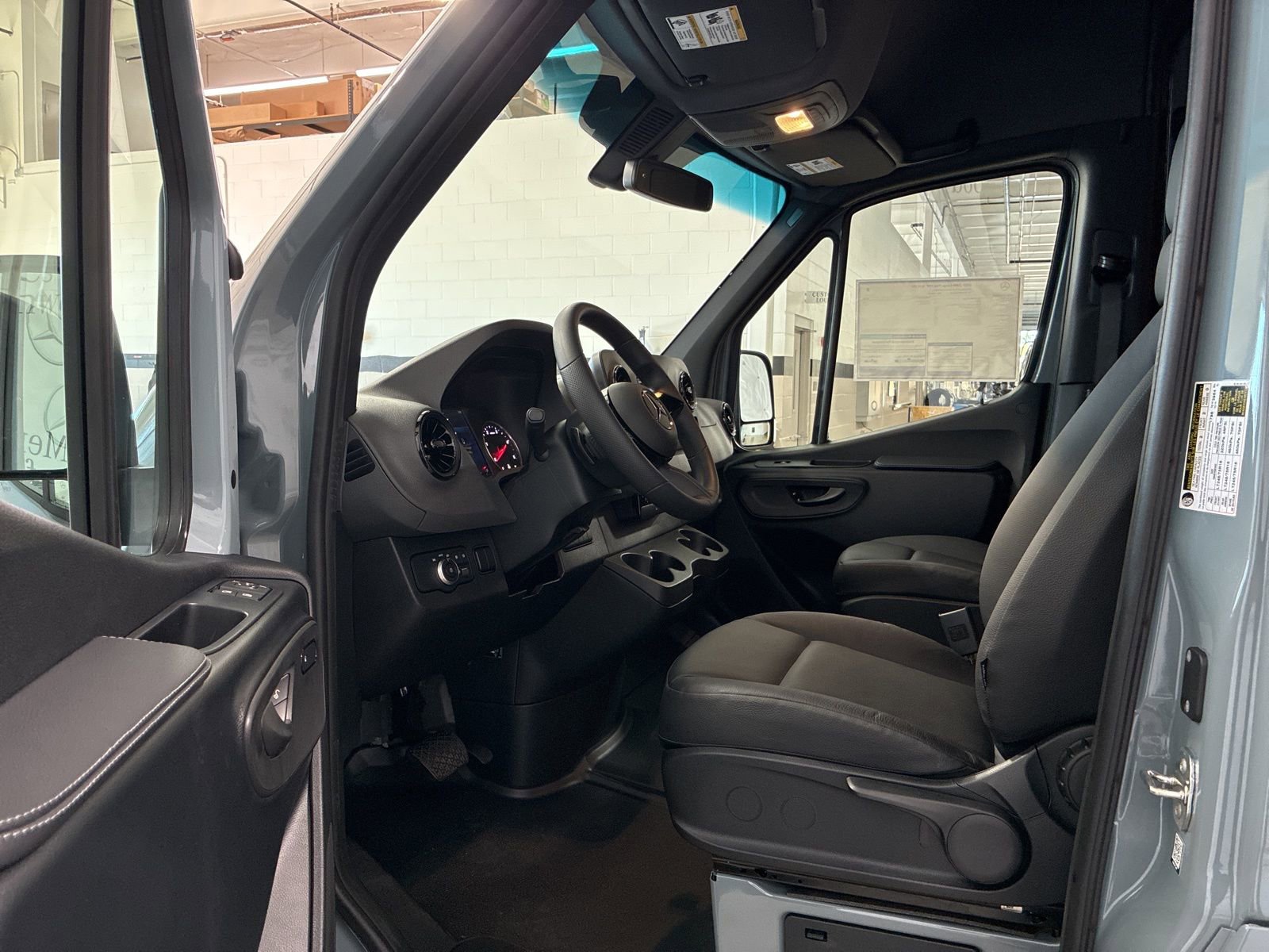 New 2025 Mercedes-Benz Sprinter 2500 image 11
