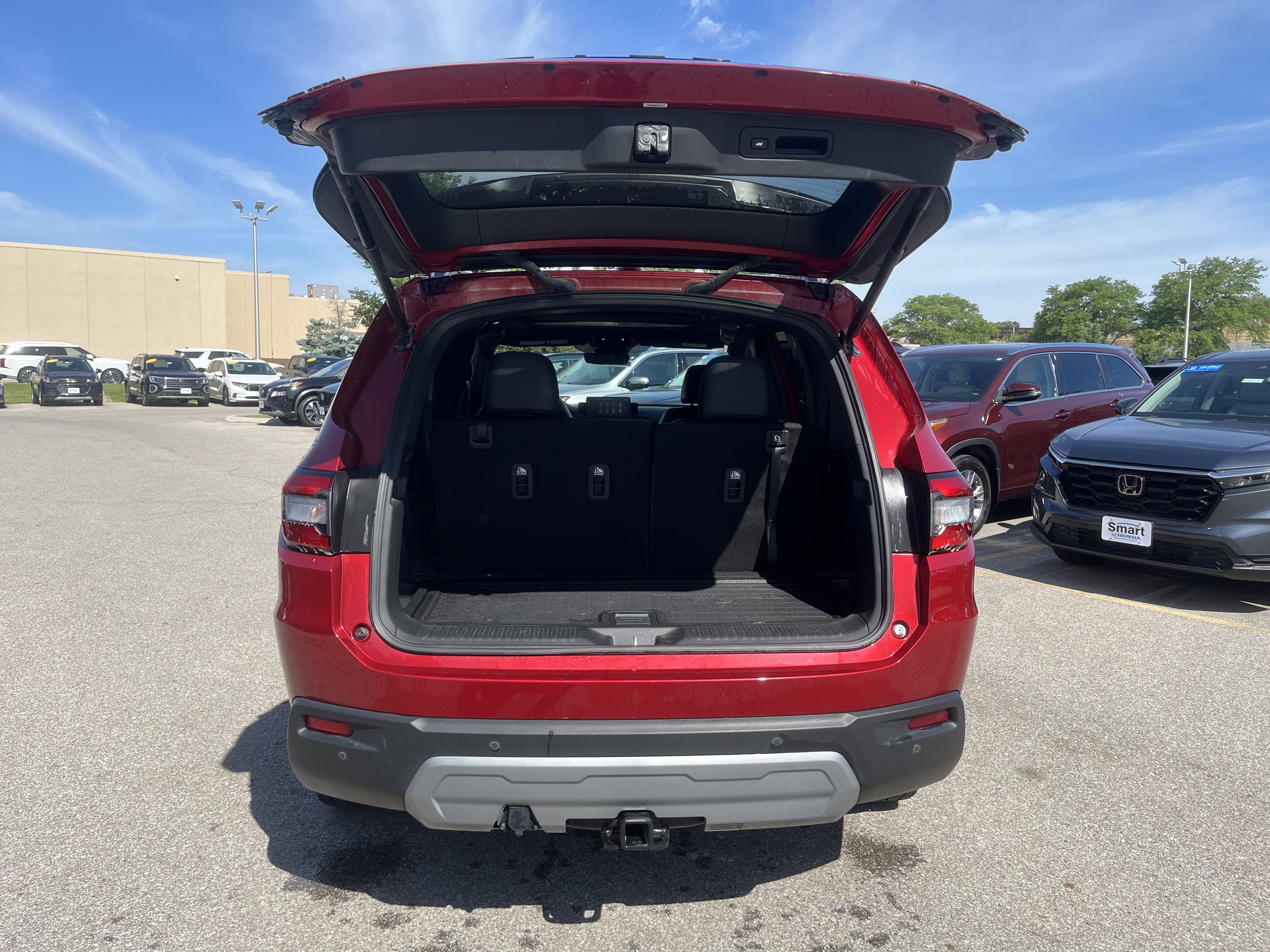 Certified 2024 Honda Pilot TrailSport image 11