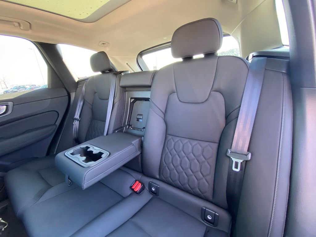 Used 2026 Volvo XC60 B5 Core w/ Protection Package Premier image 26