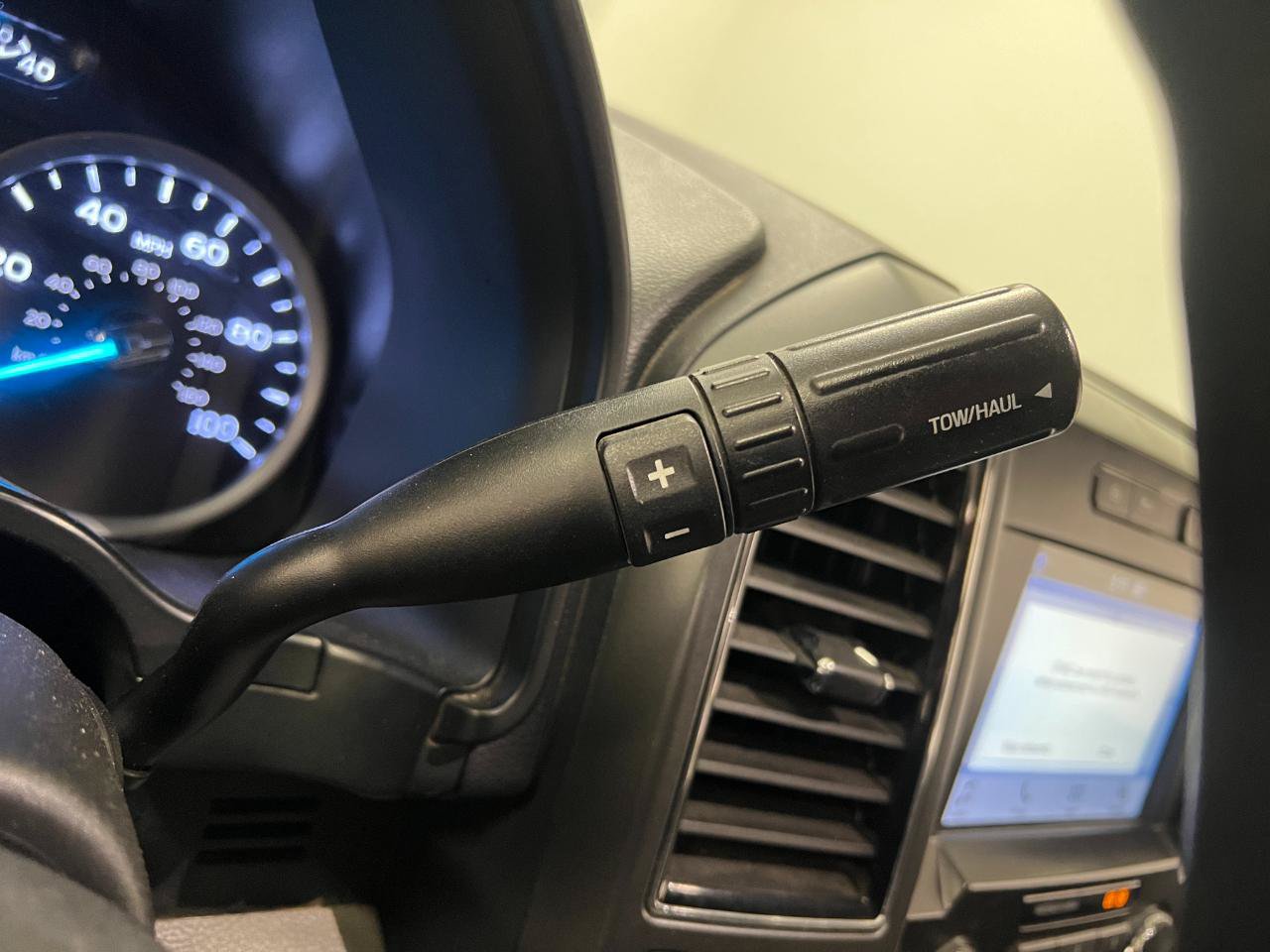 Used 2019 Ford F250 XLT w/ XLT Value Package AWD/4WD image 46