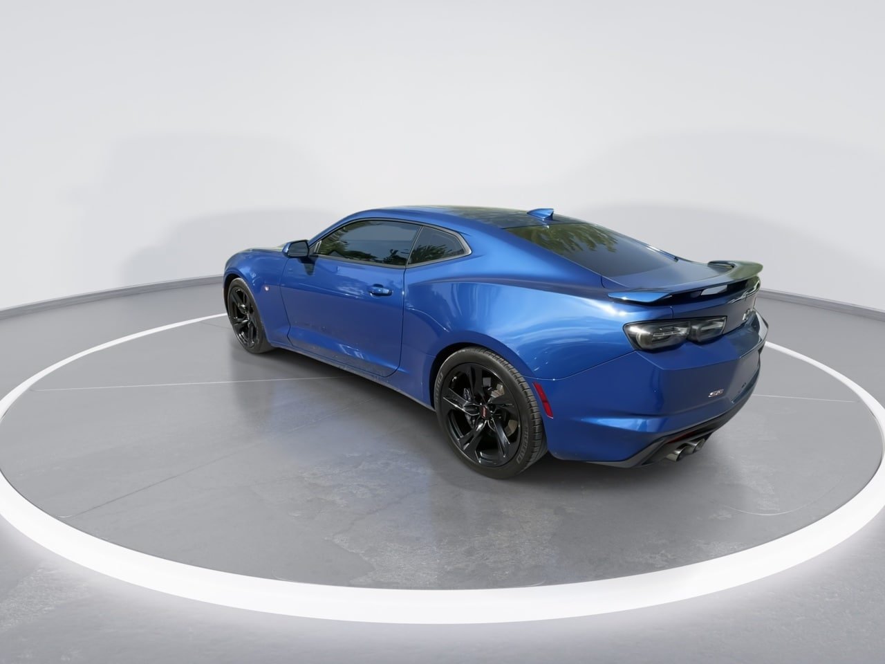 Used 2022 Chevrolet Camaro SS RWD image 13