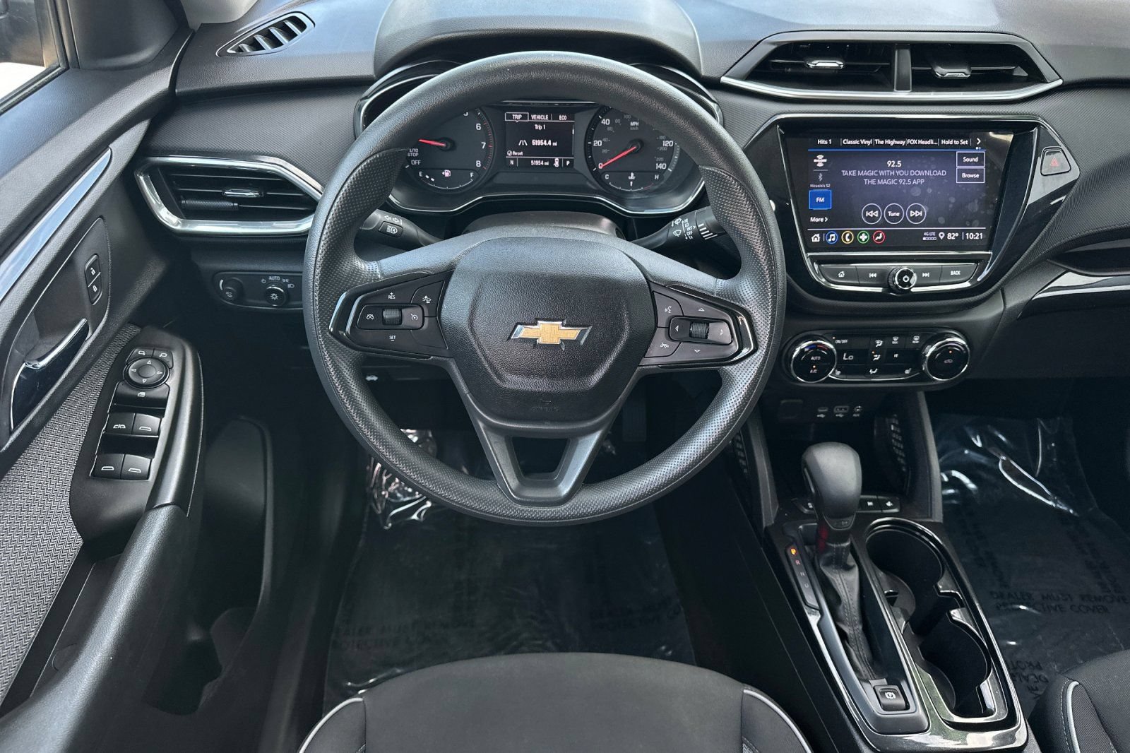 Used 2023 Chevrolet TrailBlazer LT w/ Convenience Package FWD image 16