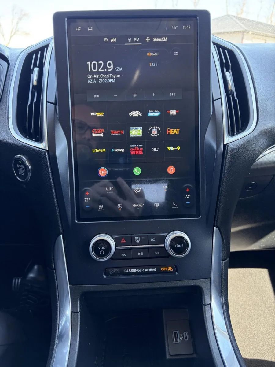 Used 2022 Ford Edge Titanium image 20