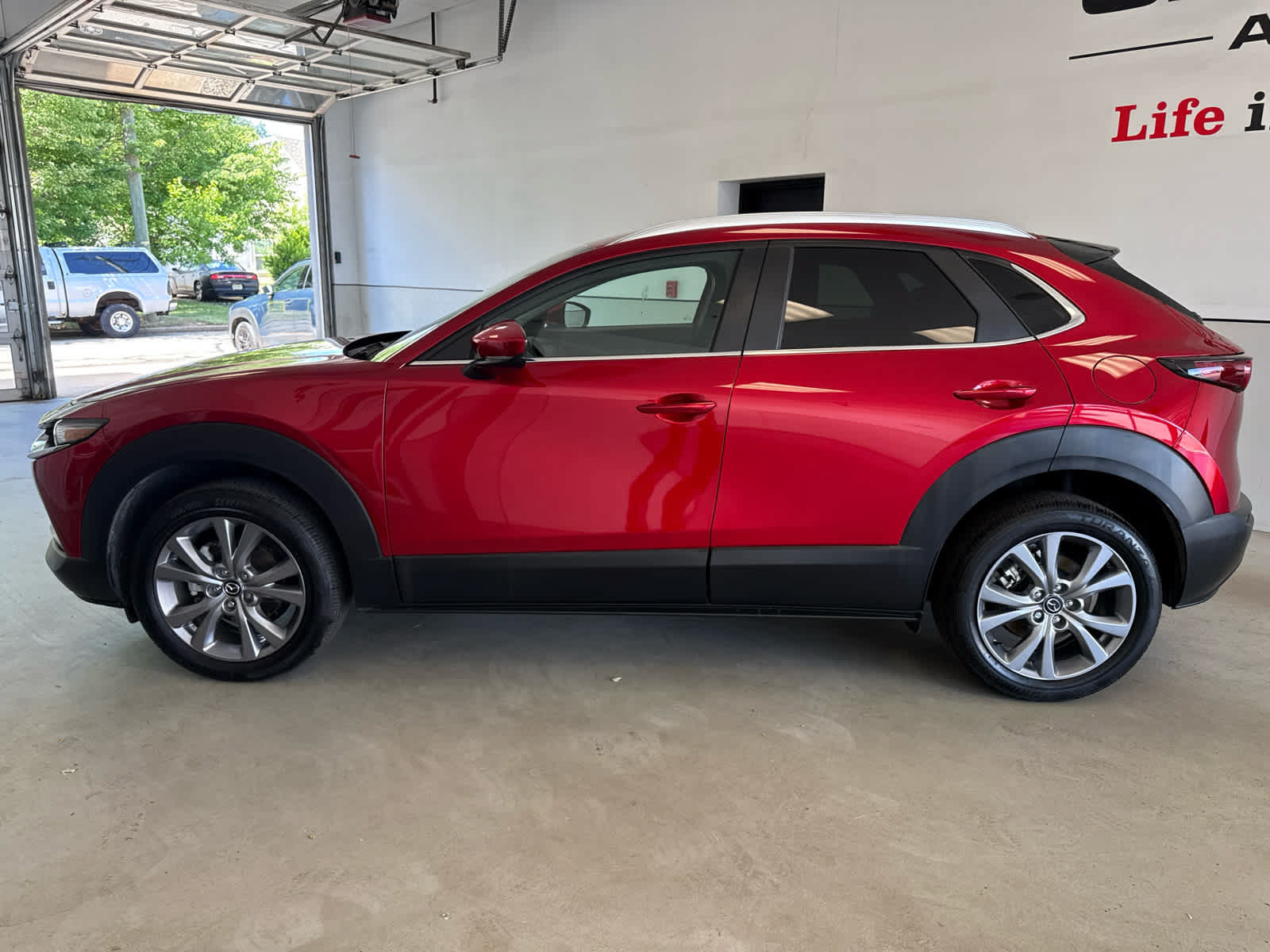 Certified 2025 MAZDA CX-30 AWD 2.5 S w/ Preferred Package image 3