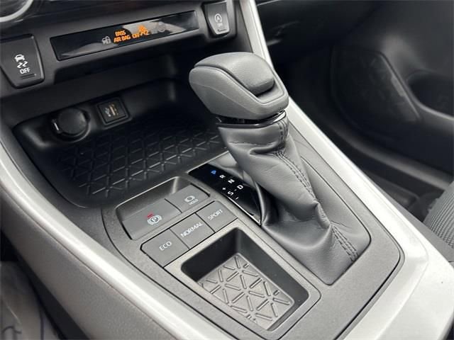 Used 2025 Toyota RAV4 LE FWD image 20