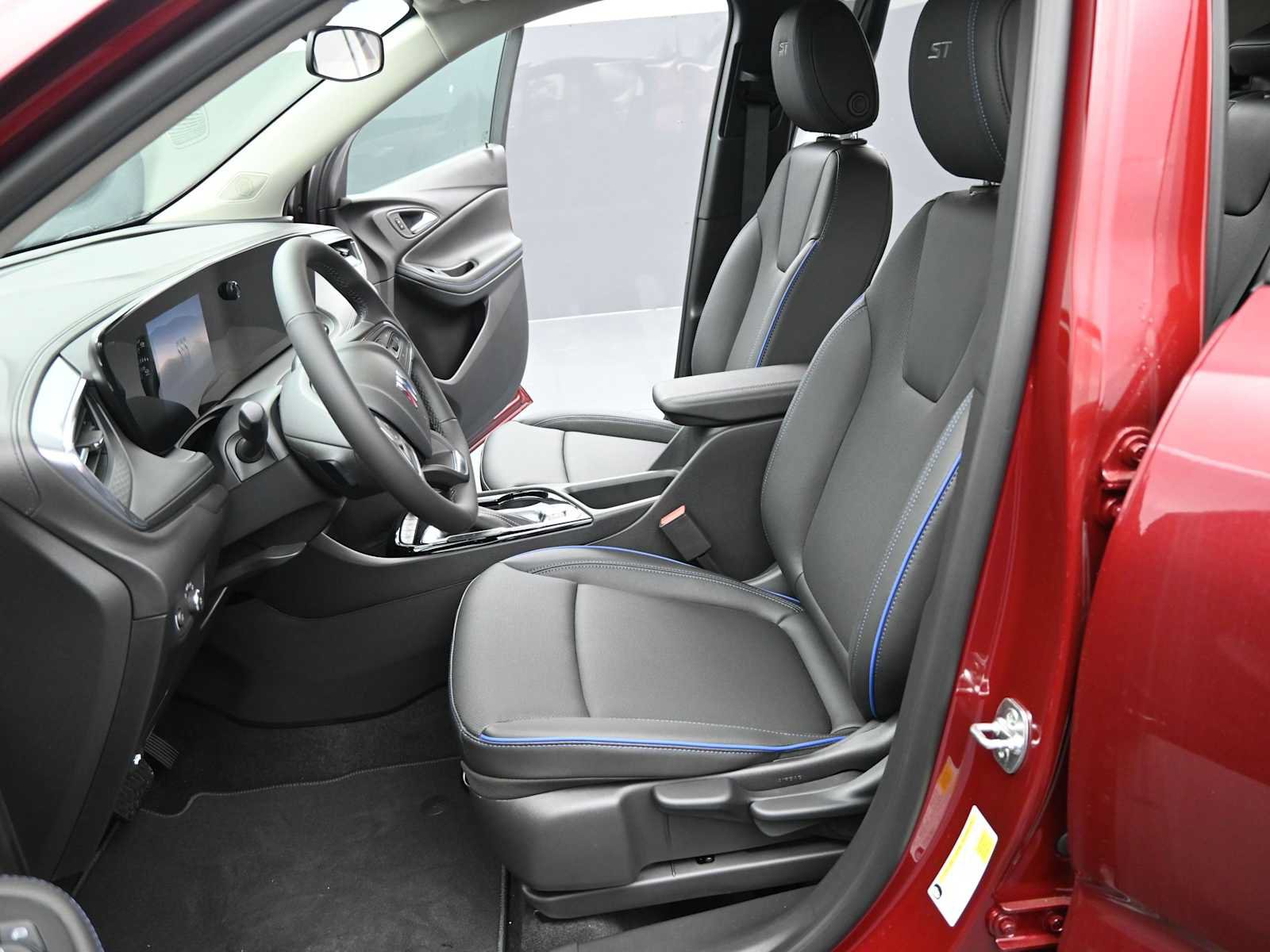 Used 2025 Buick Encore GX Sport Touring w/ Advanced Technology Package AWD/4WD image 15