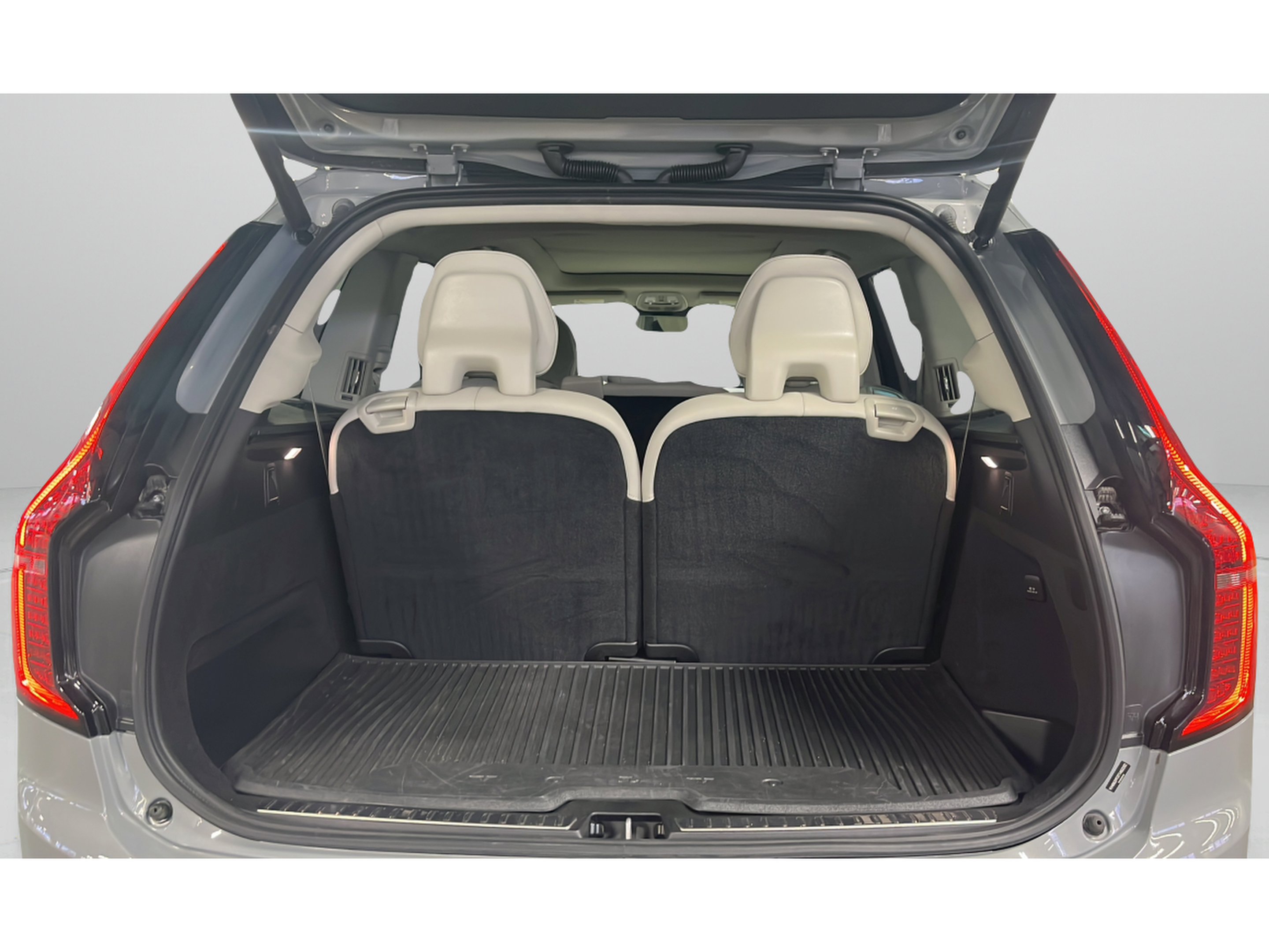New 2026 Volvo XC90 B6 Ultra w/ Protection Package AWD/4WD image 24
