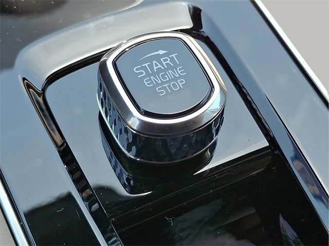 New 2026 Volvo XC90 B5 Plus image 12