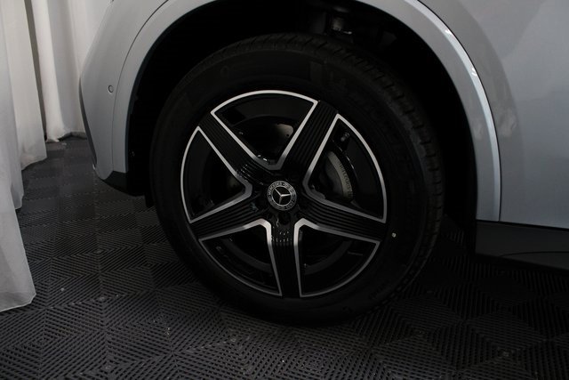 New 2025 Mercedes-Benz GLC 300 4MATIC image 39