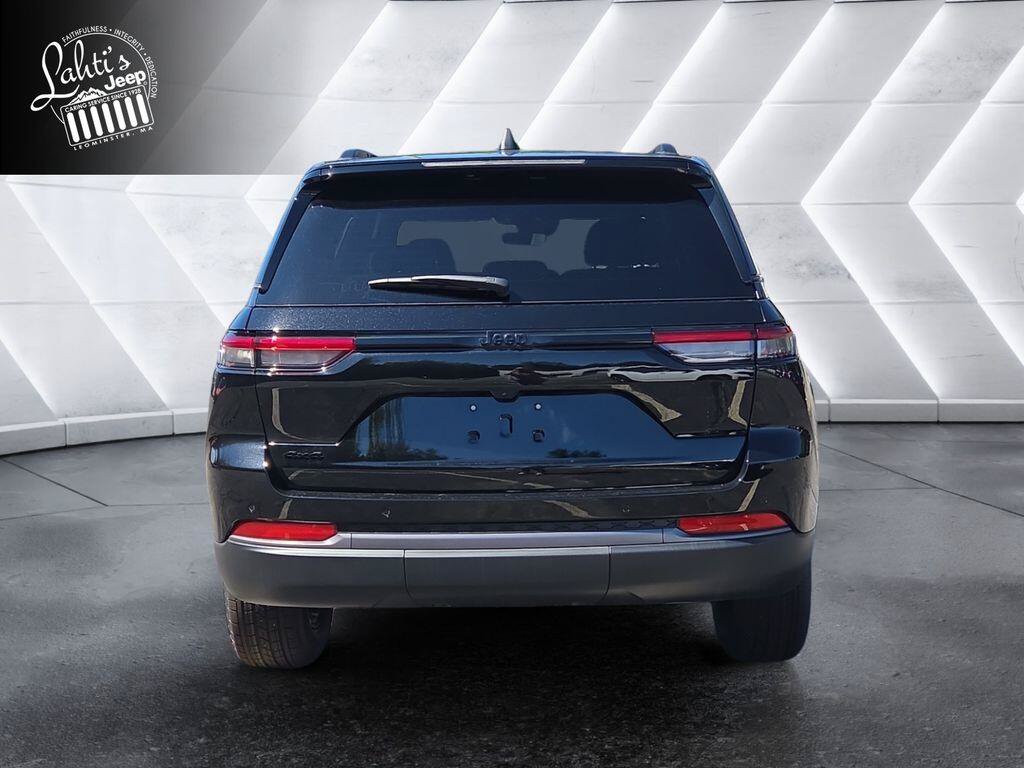 New 2026 Jeep Grand Cherokee Altitude AWD/4WD image 5