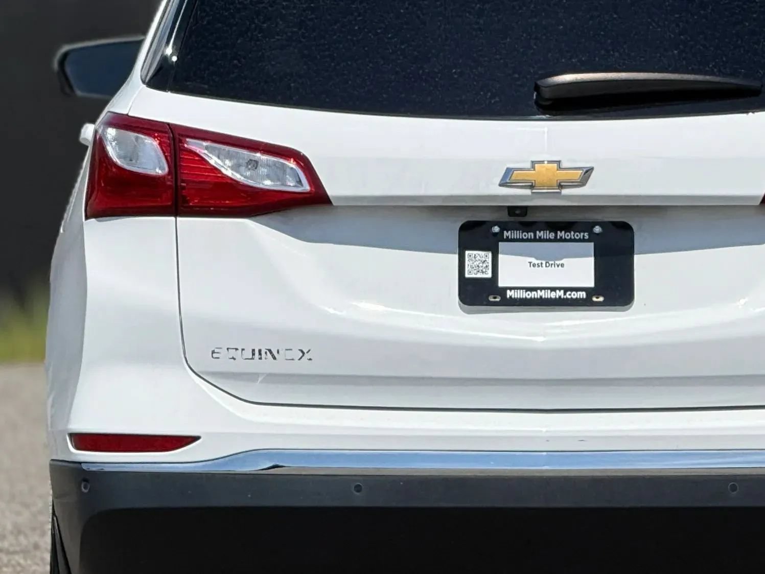 Used 2018 Chevrolet Equinox LT w/ Sun & Infotainment Package AWD/4WD image 13