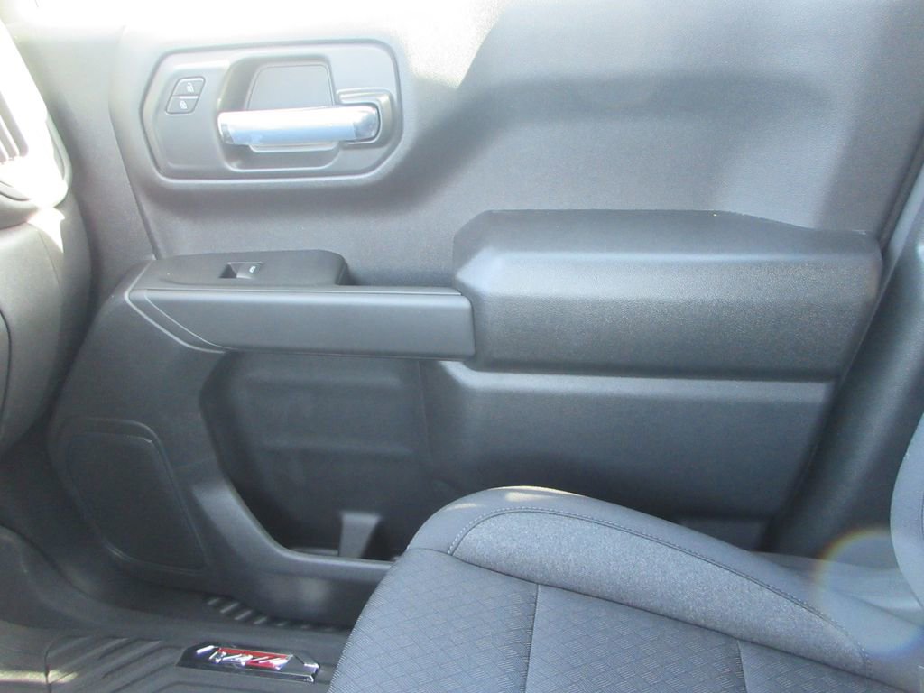 New 2026 Chevrolet Silverado 1500 Custom Trail Boss w/ Turbomax Blackout Package image 36