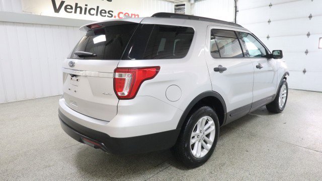 Used 2017 Ford Explorer 4WD image 6