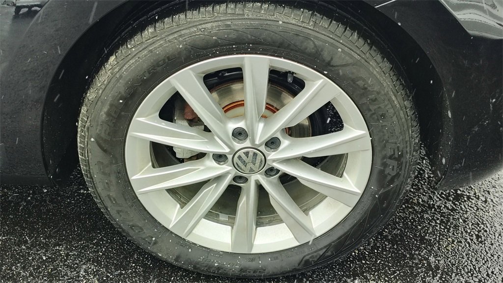 Used 2017 Volkswagen Beetle 1.8T SE image 23