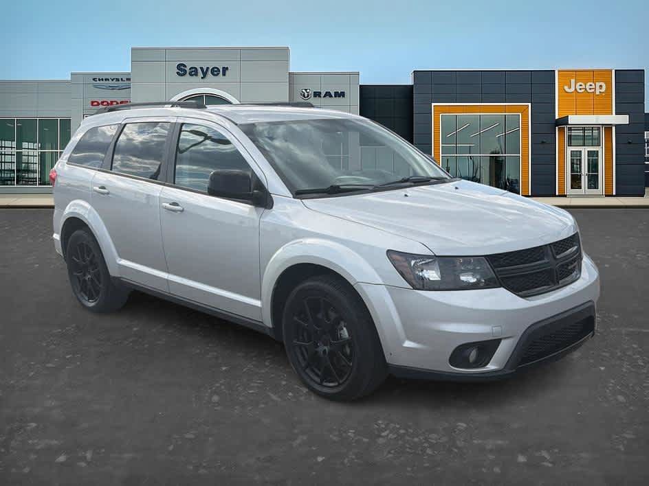Used 2014 Dodge Journey SXT w/ Flexible Seating Group