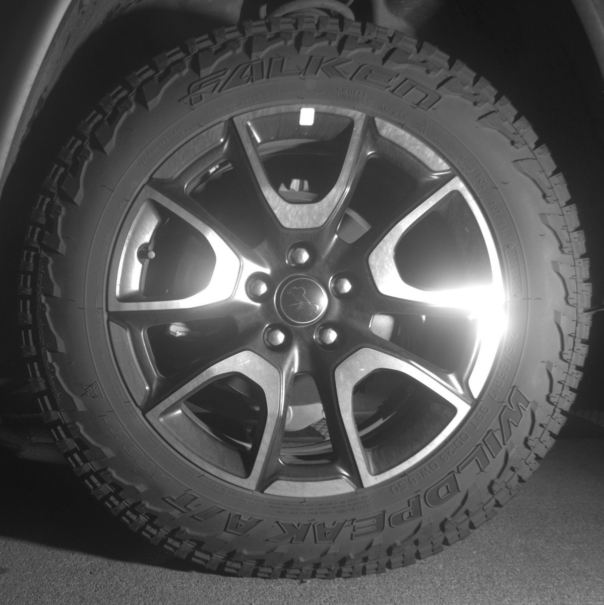 Used 2025 Jeep Compass Trailhawk image 14