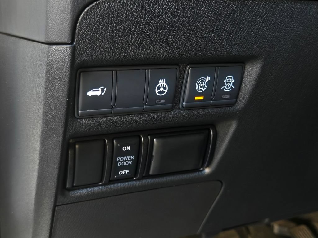 Used 2020 Nissan Armada Platinum w/ Platinum Reserve Package AWD/4WD image 19