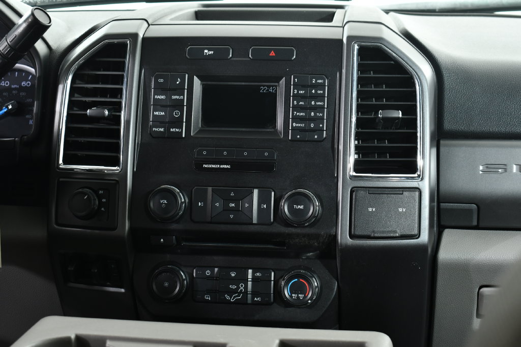 Used 2017 Ford F250 XLT w/ XLT Value Package AWD/4WD image 9