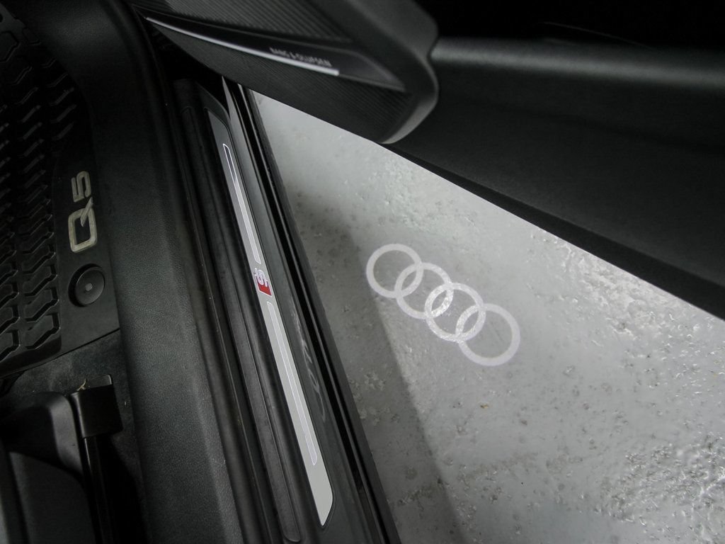 Used 2023 Audi Q5 e Premium Plus AWD/4WD image 28