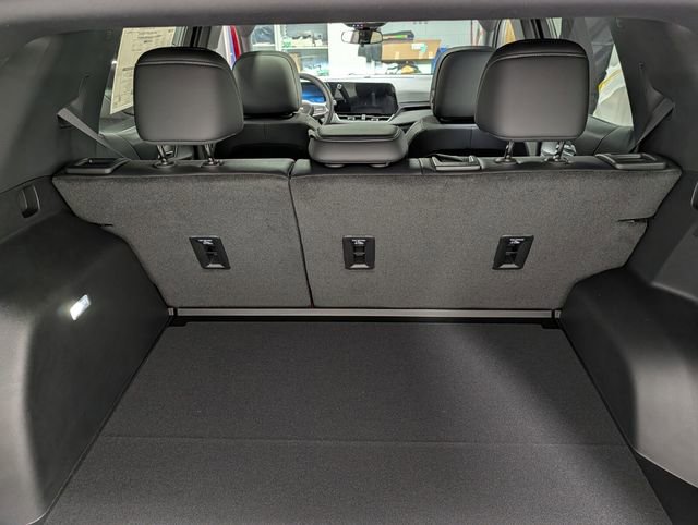 New 2026 Chevrolet Equinox LT w/ Convenience Package II image 15