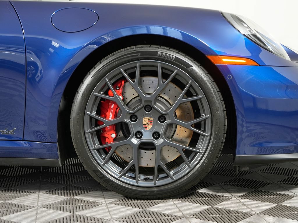 Certified 2026 Porsche 911 Carrera 4 GTS AWD/4WD image 19