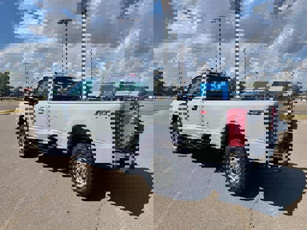 New 2026 Ford F350 XL image 9