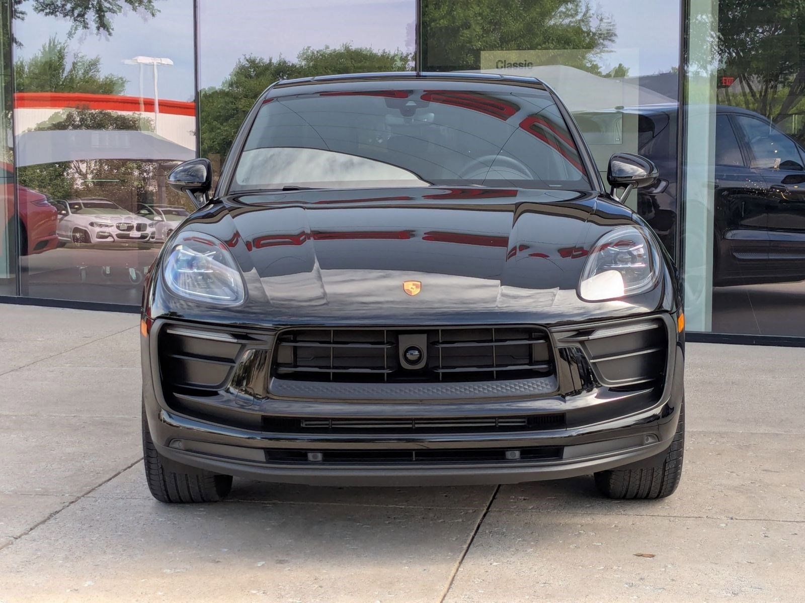 Certified 2026 Porsche Macan image 6