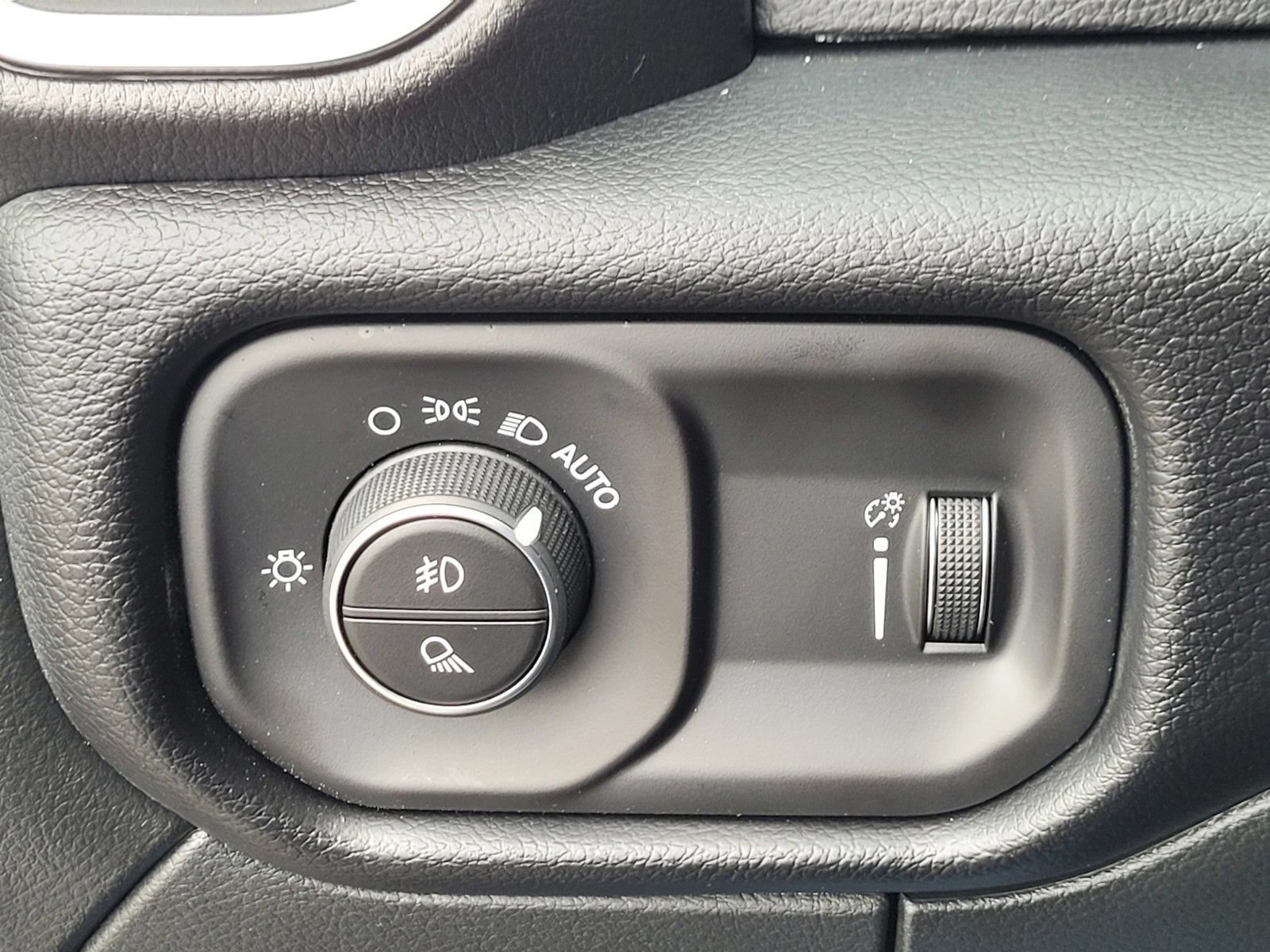 New 2026 RAM 2500 Big Horn AWD/4WD image 28