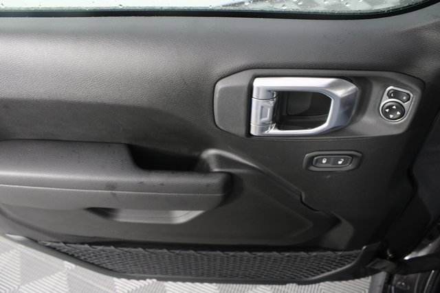 New 2026 Jeep Wrangler Unlimited Rubicon image 13