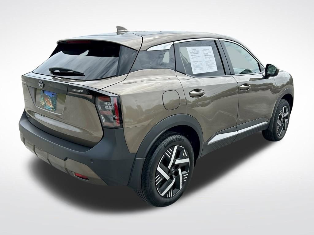 Used 2025 Nissan Kicks SV FWD image 5