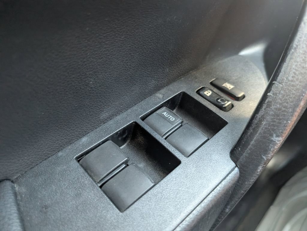 Used 2014 Toyota Corolla S FWD image 12